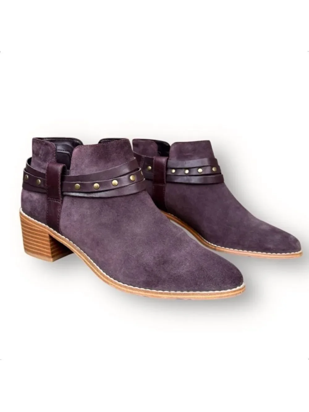 Clarks Women's Burgundy Western Harness Suede Ankle Boots Size 7.5 Studded Strap